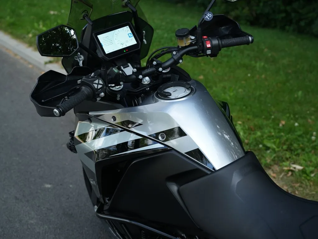 KTM 1290 KTM (2026) — foto 1