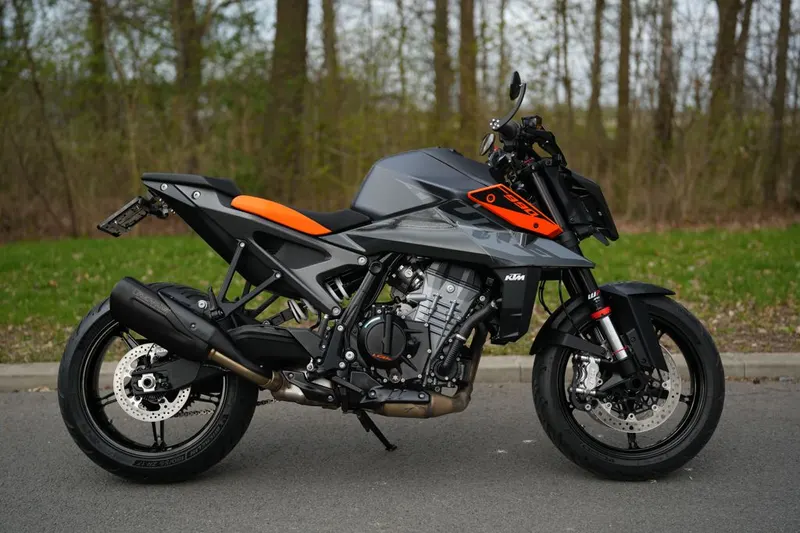 KTM 990 (2026)