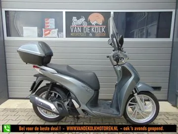 Honda SH 150i C-ABS (2015) — foto 1
