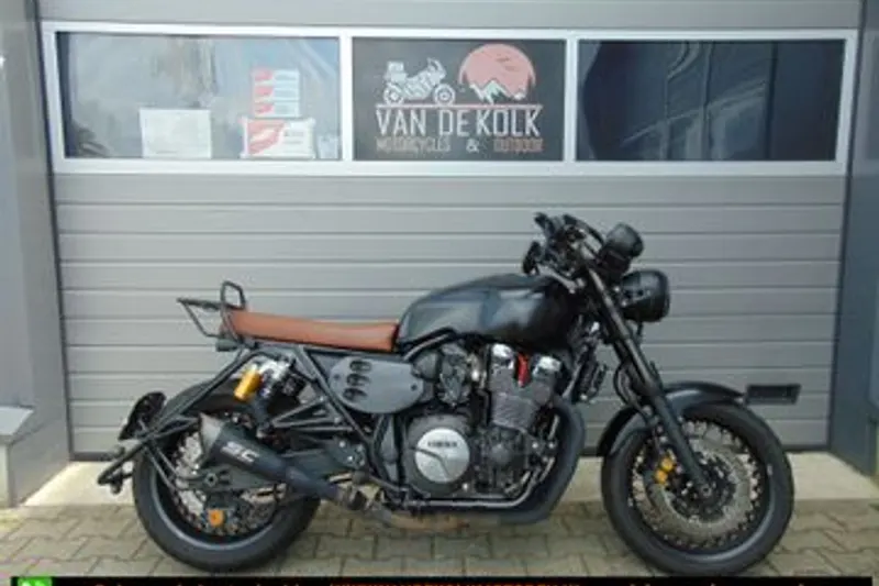 Yamaha XJR1300 Racer (2018)