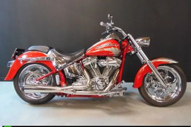 HARLEY-DAVIDSON FAT BOY SCREAMIN EAGLE CVO FLSTFSE (2005)