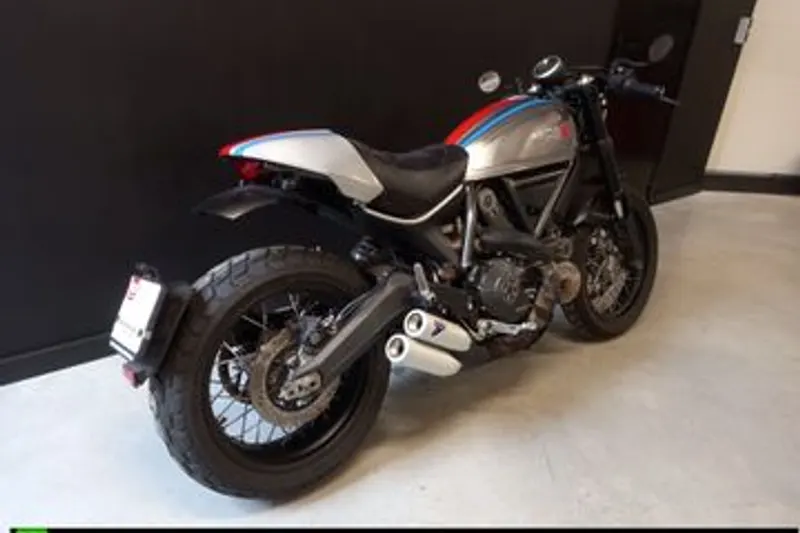 DUCATI SCRAMBLER CAFE RACER (2017)