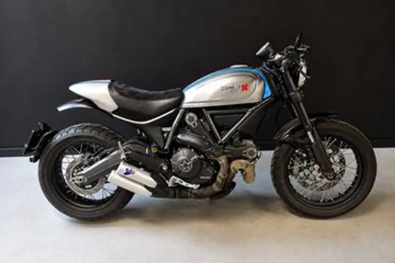 Ducati Scrambler CAFE RACER (2017)