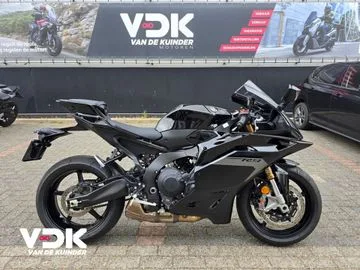 Yamaha YZF-R9 (2026) — foto 1