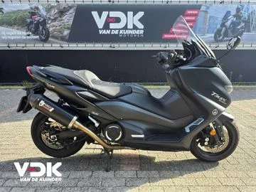 Yamaha T Max 560 (2022) — foto 1