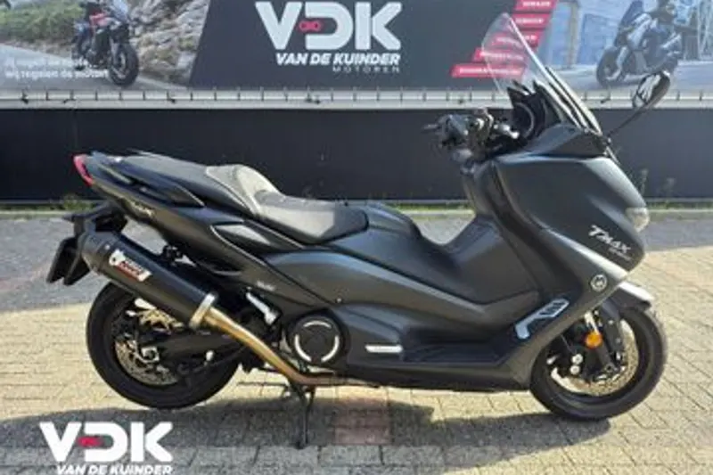 Yamaha T Max 560 (2022)