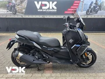 BMW C 400 X (2022) — foto 1