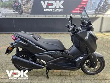 Yamaha Xmax 300 Tech MAX (2024) — foto 1
