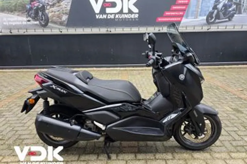 Yamaha CZD300D-A (2024)