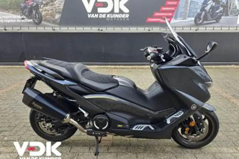Yamaha Tmax Tech MAX (2021)