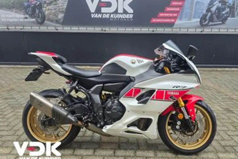 Yamaha YZF-R7 (2022)