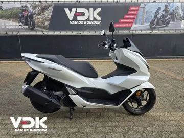 Honda WW125A (2022) — foto 1