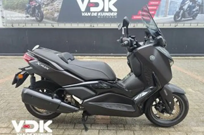 Yamaha Xmax 300 Tech MAX (2024)