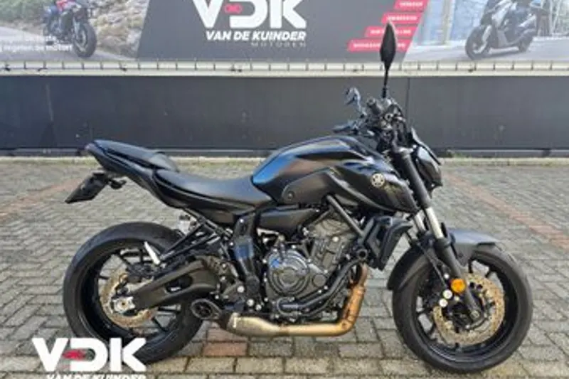 Yamaha MT 07 (2023)