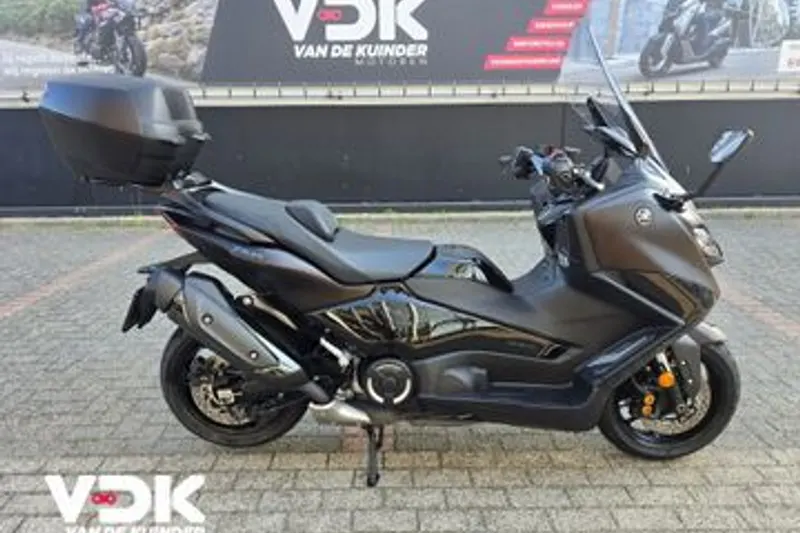 Yamaha Tmax (2024)