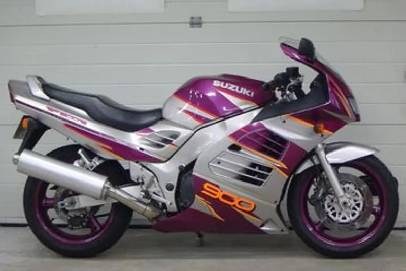 Suzuki RF 900RR (1995)