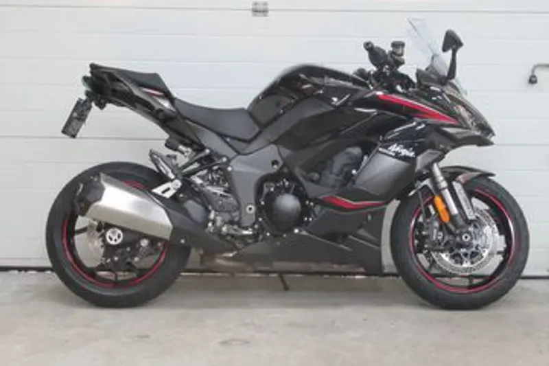 Kawasaki Ninja 1000SX (2022)
