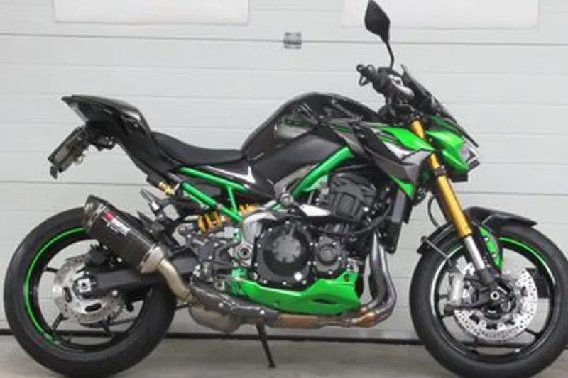 Kawasaki Z 900 se (2024)