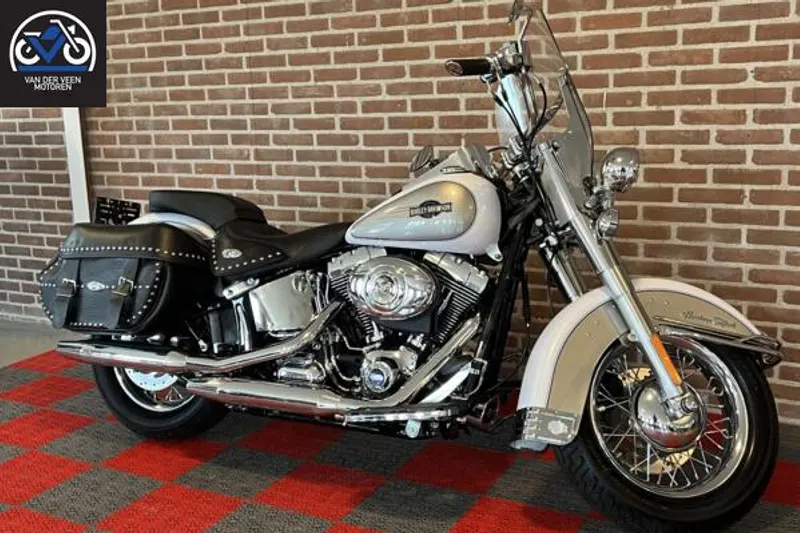 Harley-Davidson 88 FLSTCI Heritage Classic (2008)