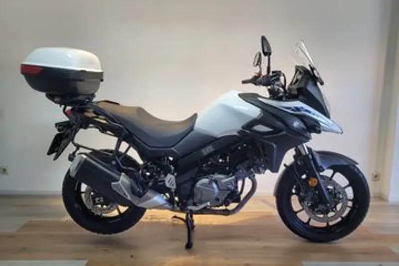 Suzuki V-Strom (2021)