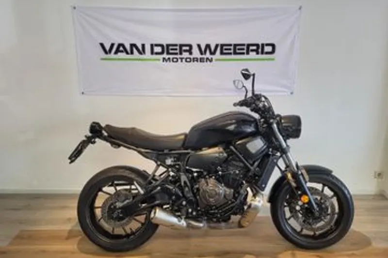 Yamaha XSR700 (2022)