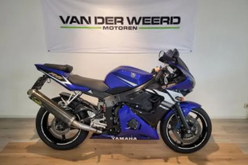 Yamaha YZF-R6 (2003)
