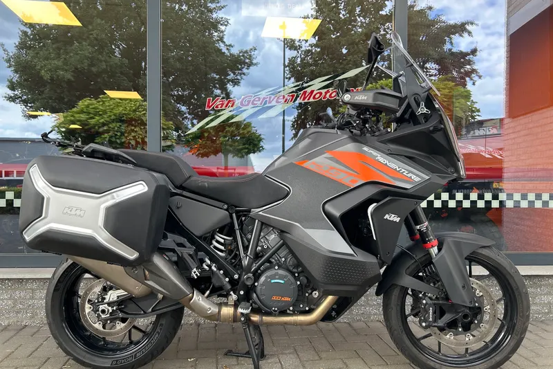KTM 1290 Super Adventure S (2022)