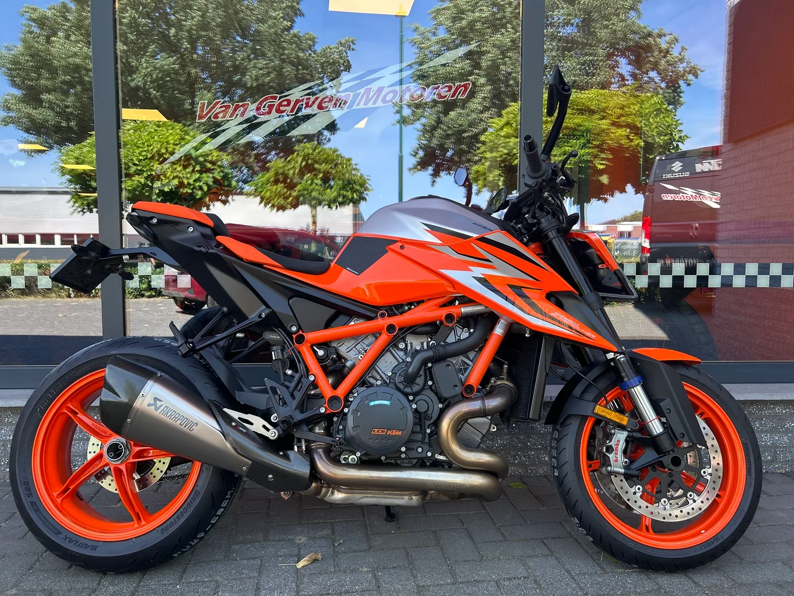 KTM 1290 Super Duke (2023) — foto 1