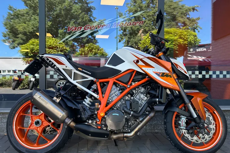 KTM 1290 SUPERDUKE SE (2016)
