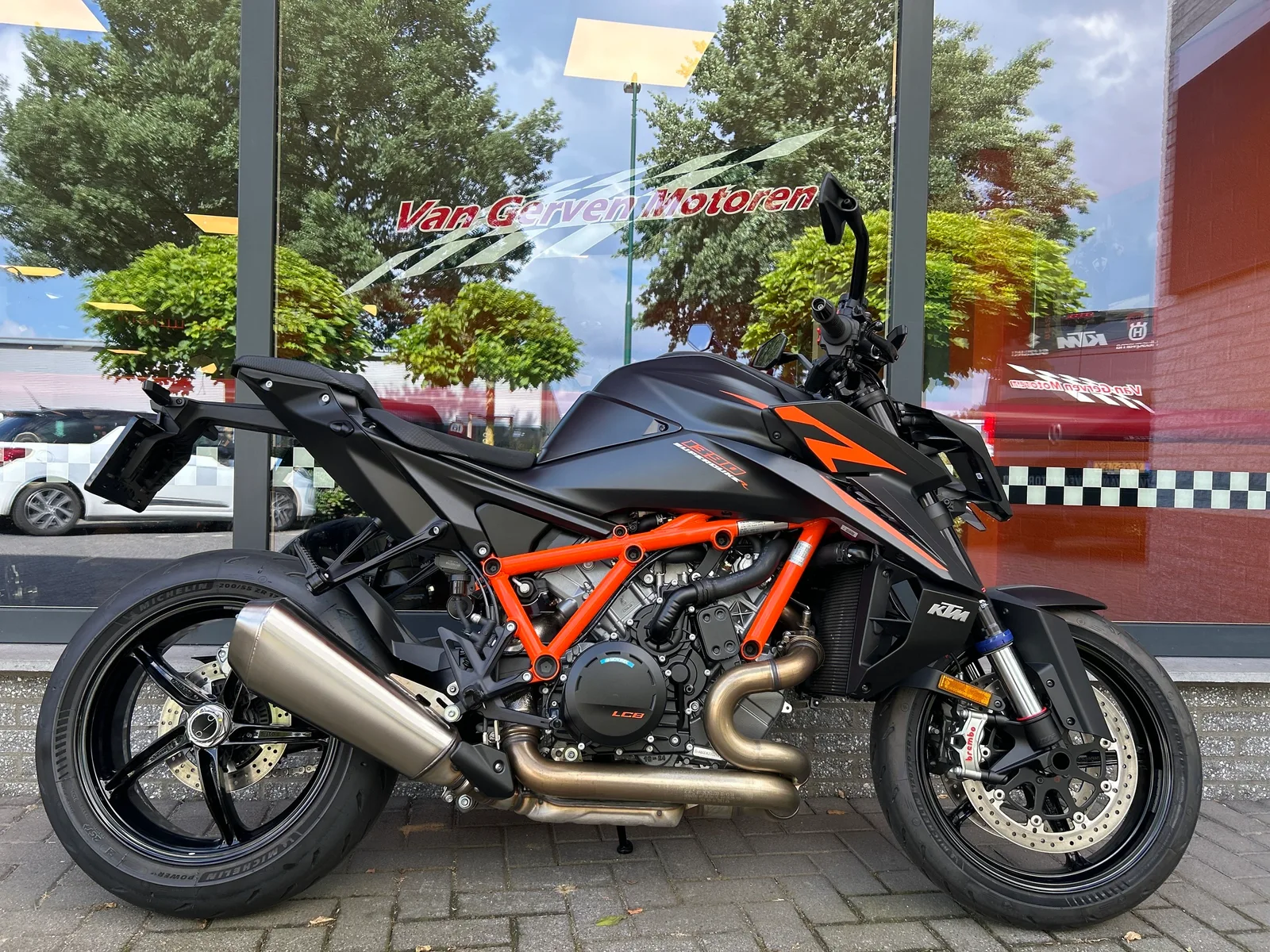 KTM 1390 Zo goed als KTM 1390 SUPER DUKE R EVO. Voorzien van het Techpack. motor dus eventueel ook zakelijk te rijden (2026) — foto 1