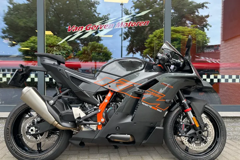 KTM 990 Zo goed als KTM 990 RC R. motor dus eventueel ook zakelijk te rijden (2026)