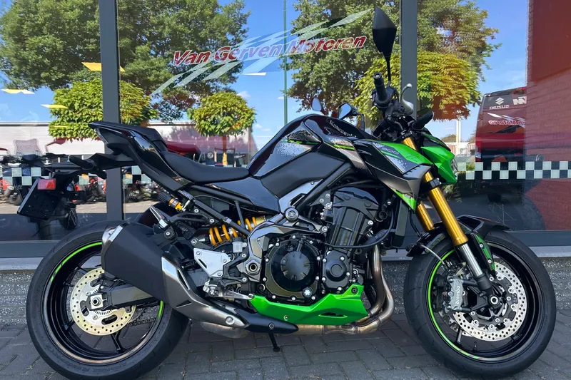 Kawasaki Z In absolute (2023)