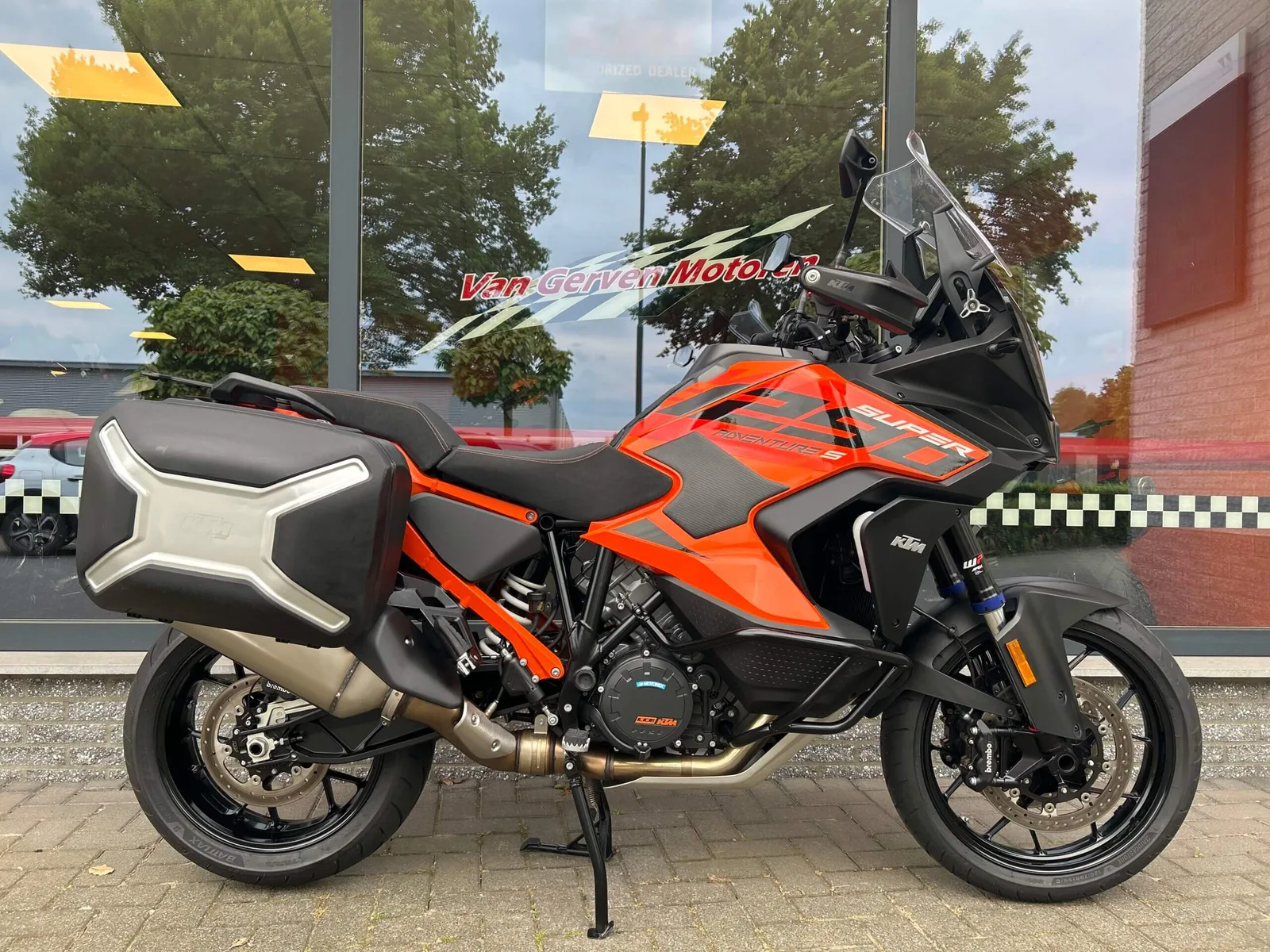KTM 1290 Super Adventure S (2024) — foto 1