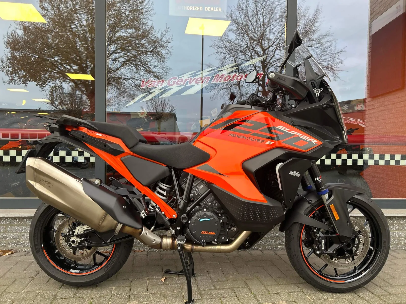 KTM 1290 Super Adventure S (2023) — foto 1