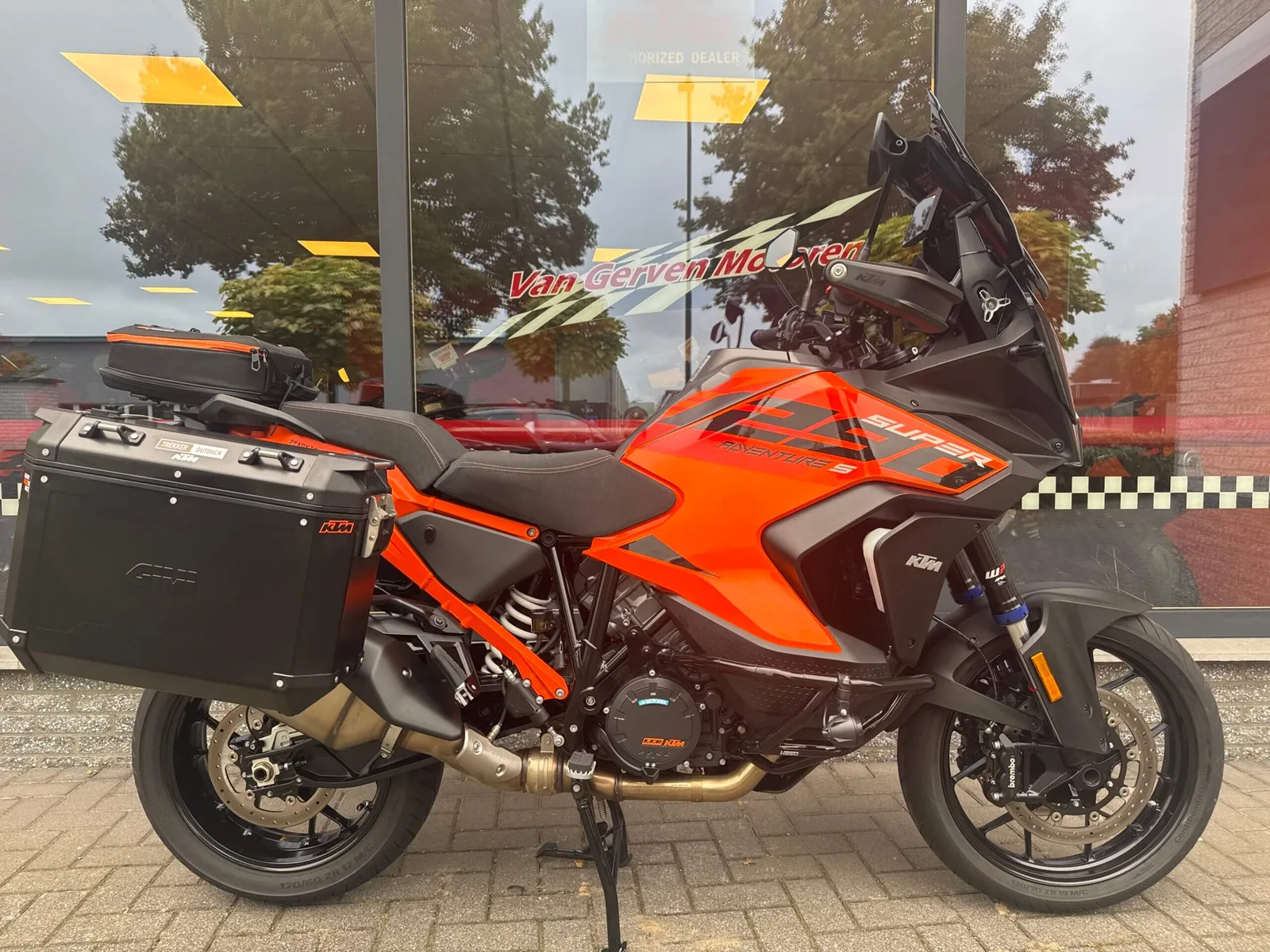 KTM 1290 Super Adventure S (2024) — foto 1