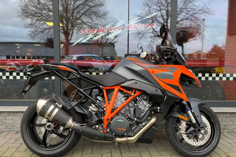 KTM 1290 Zo goed als KTM Superduke GT met slechts (2024)