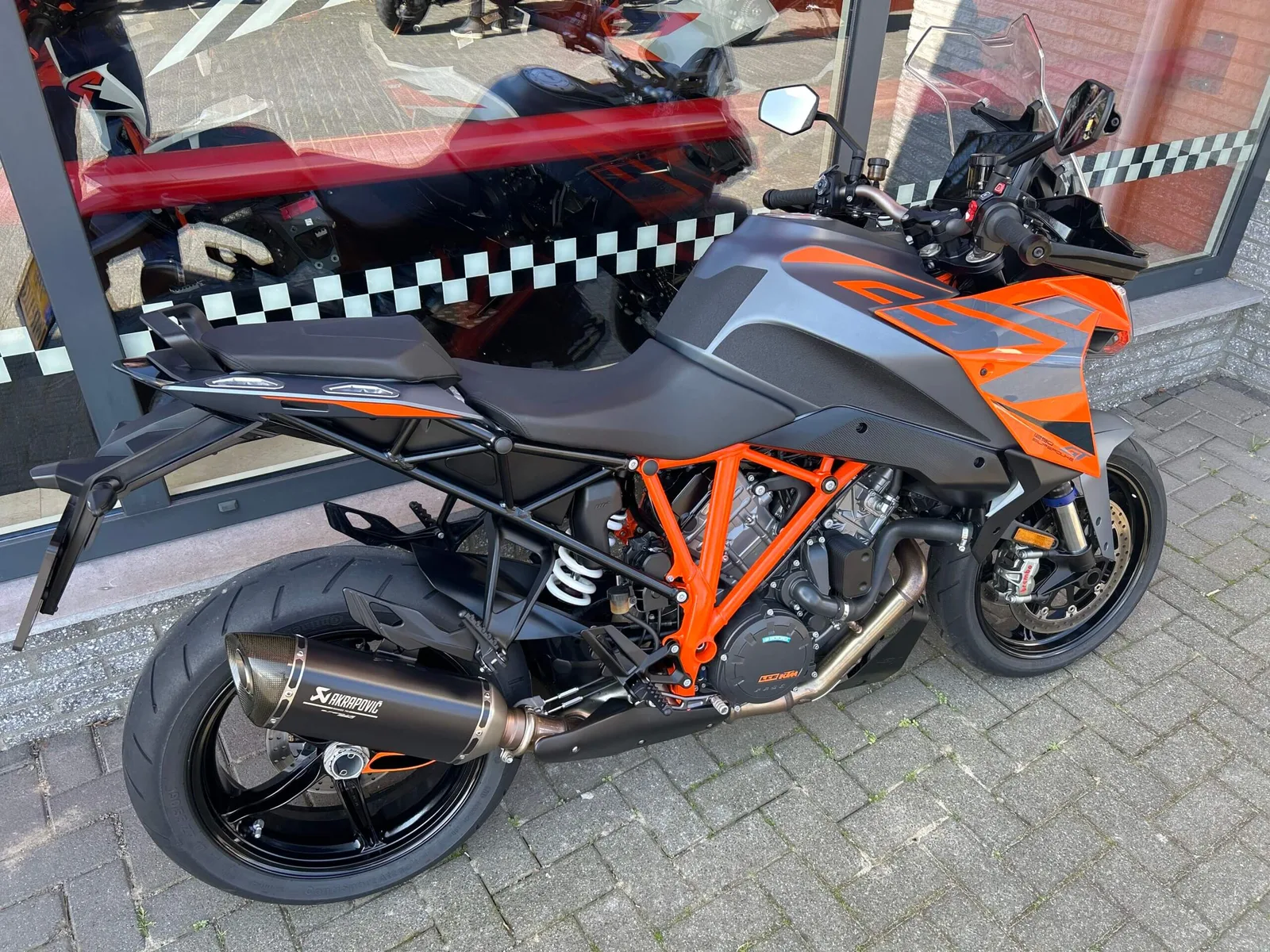 KTM 1290 In (2022) — foto 1