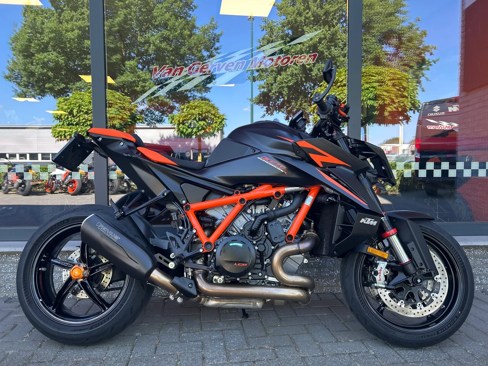KTM 1390 Super Duke R (2024) — foto 1