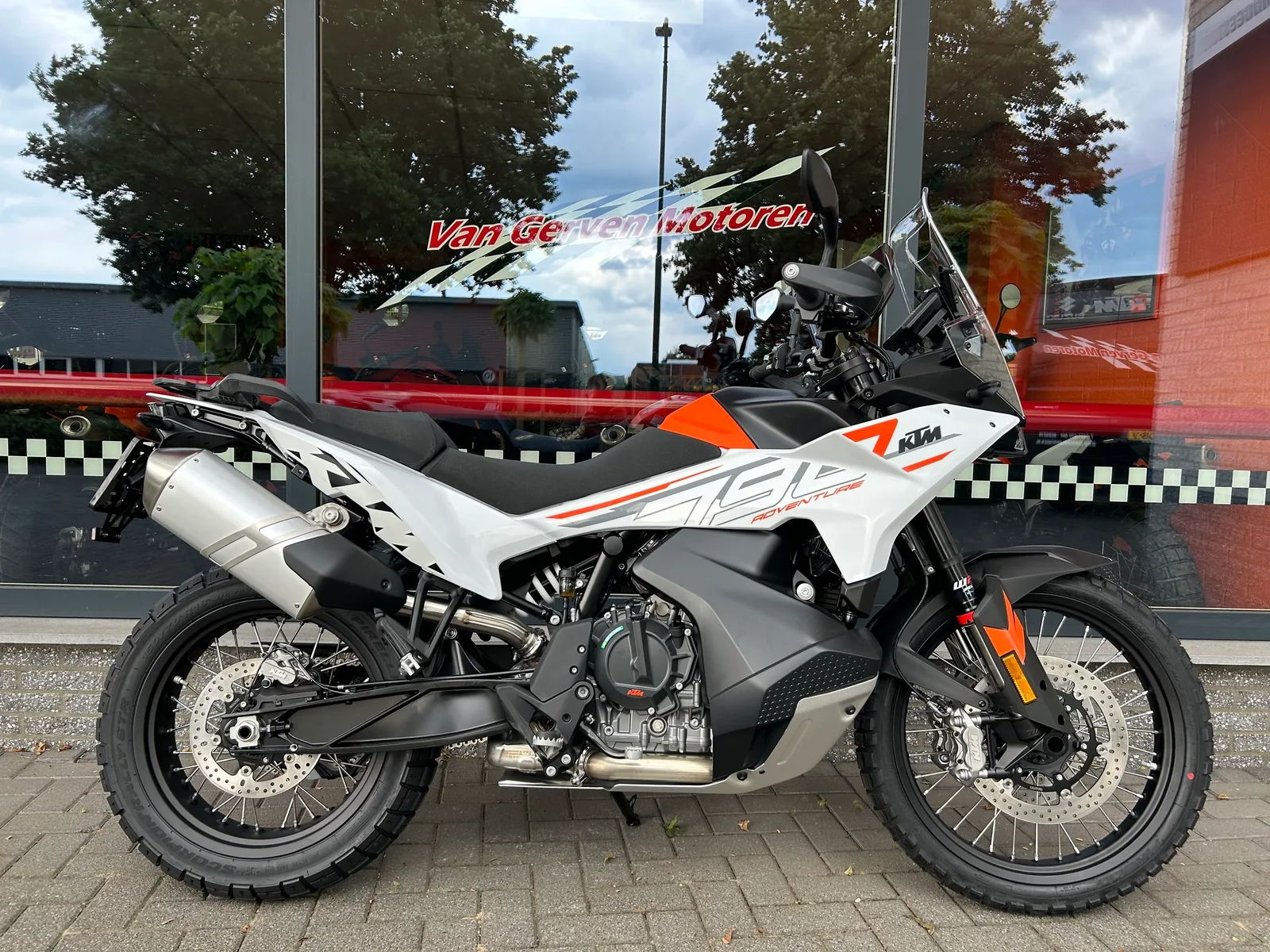 KTM 790 (2026) — foto 1