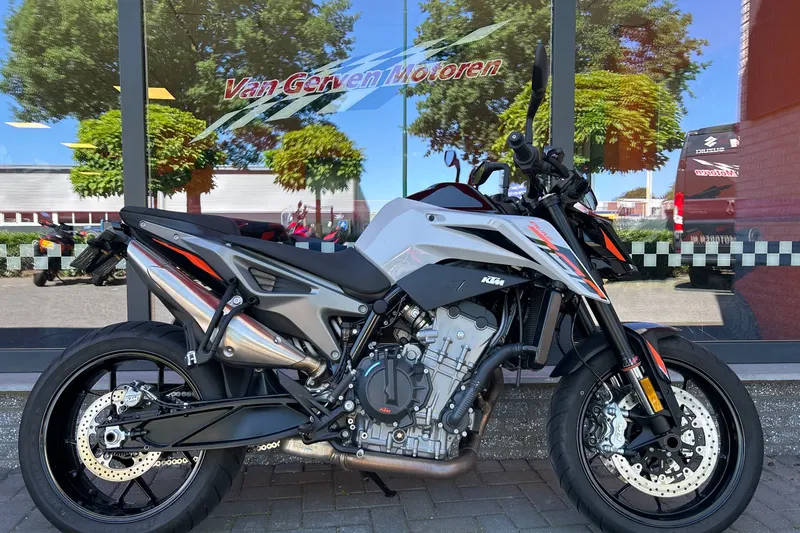 KTM 790 In (2024)