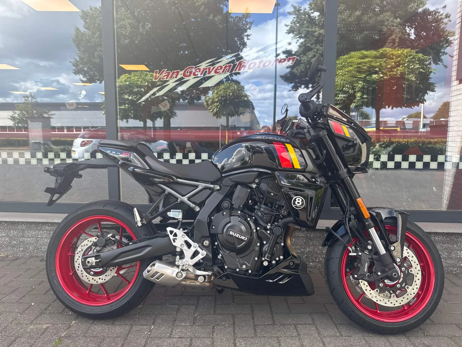 Suzuki GSX-8TT (0) — foto 1