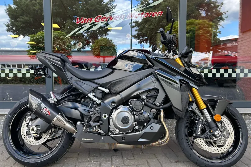 Suzuki GSX-S (0)