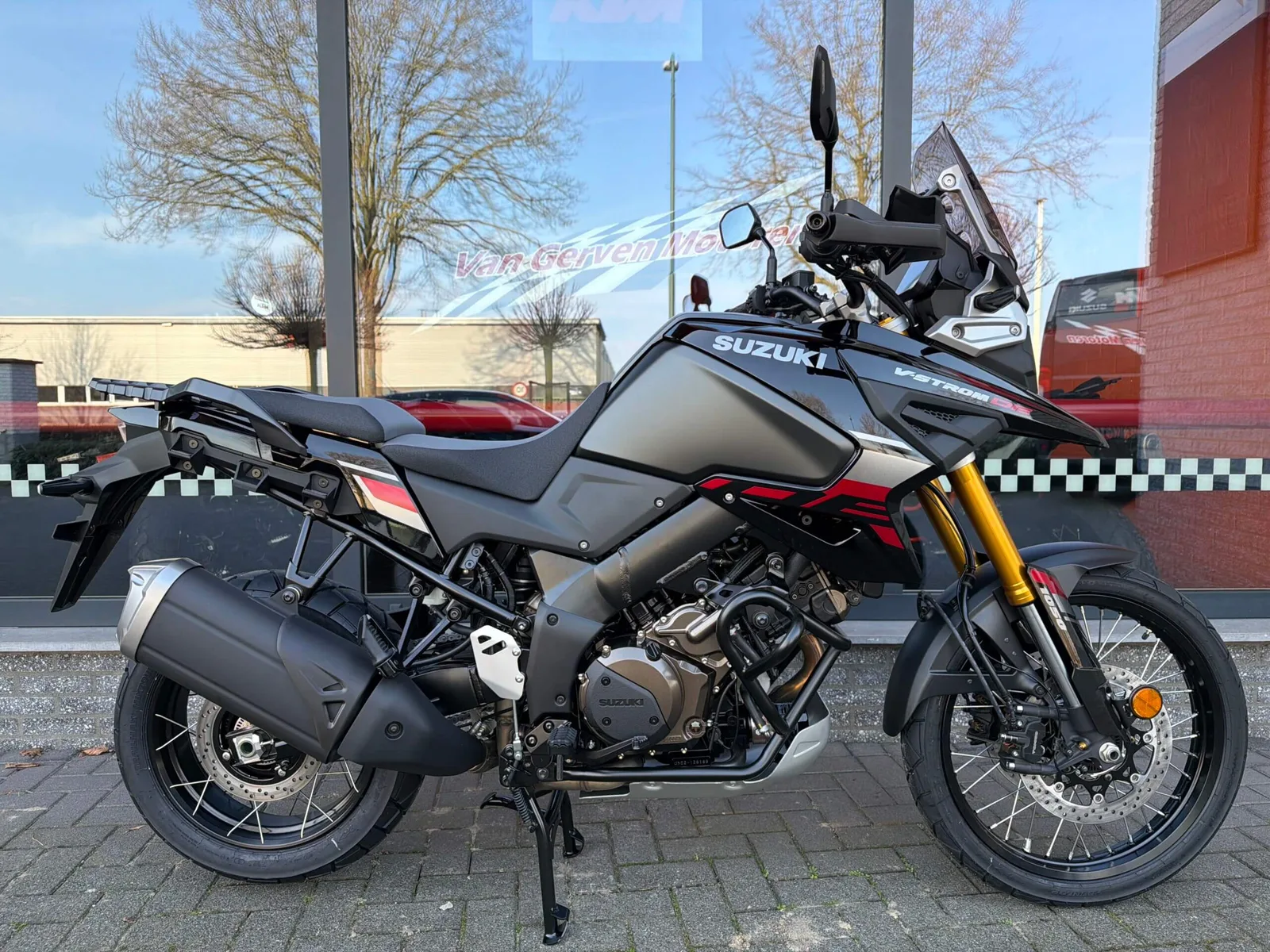 Suzuki V-Strom (2026) — foto 1