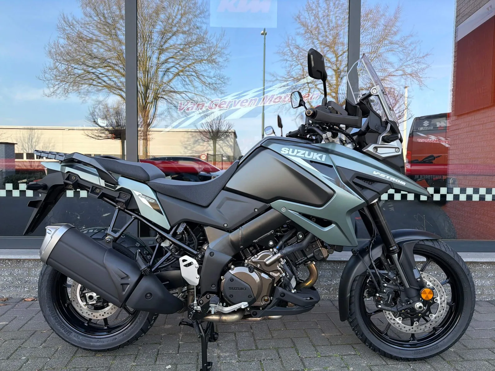 Suzuki V-Strom (2026) — foto 1