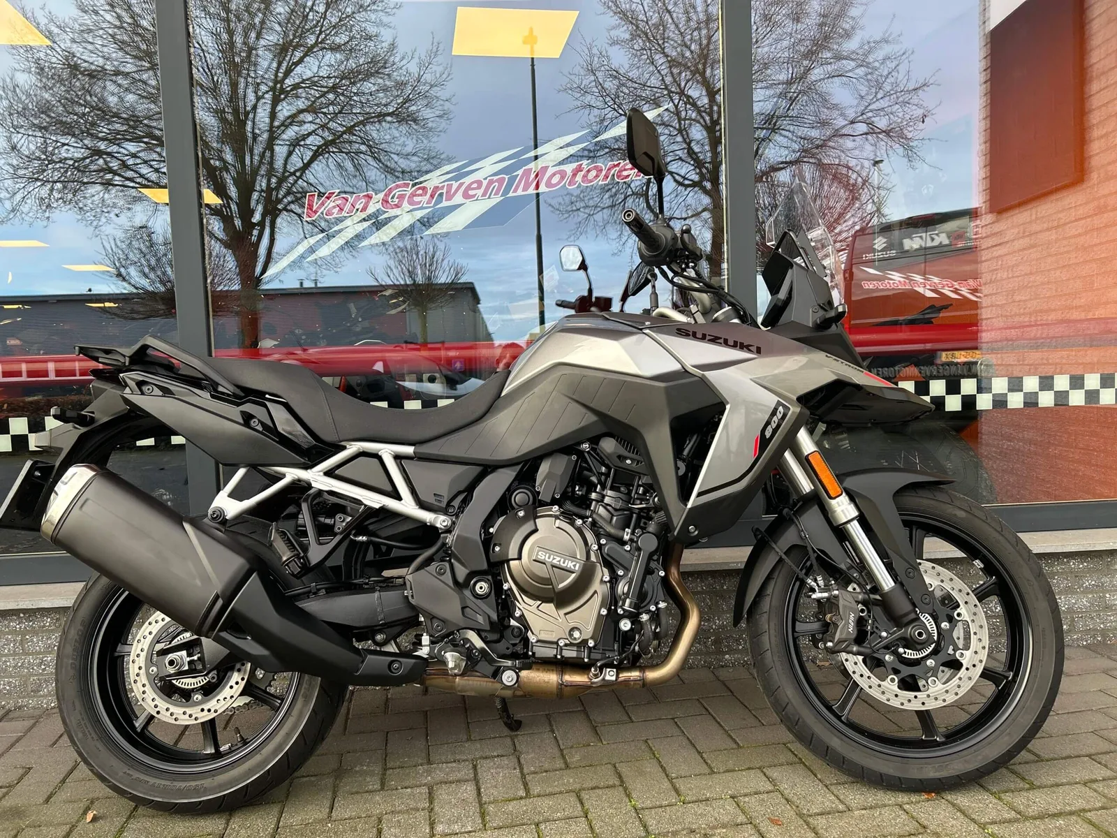Suzuki V-Strom (2026) — foto 1