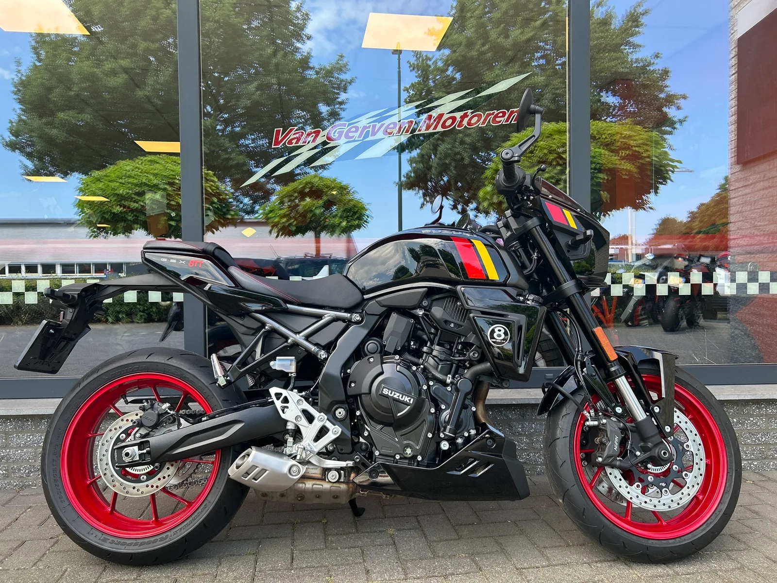 Suzuki GSX-8 Zo goed als Suzuki TT. motor dus eventueel ook zakelijk te rijden (2026) — foto 1