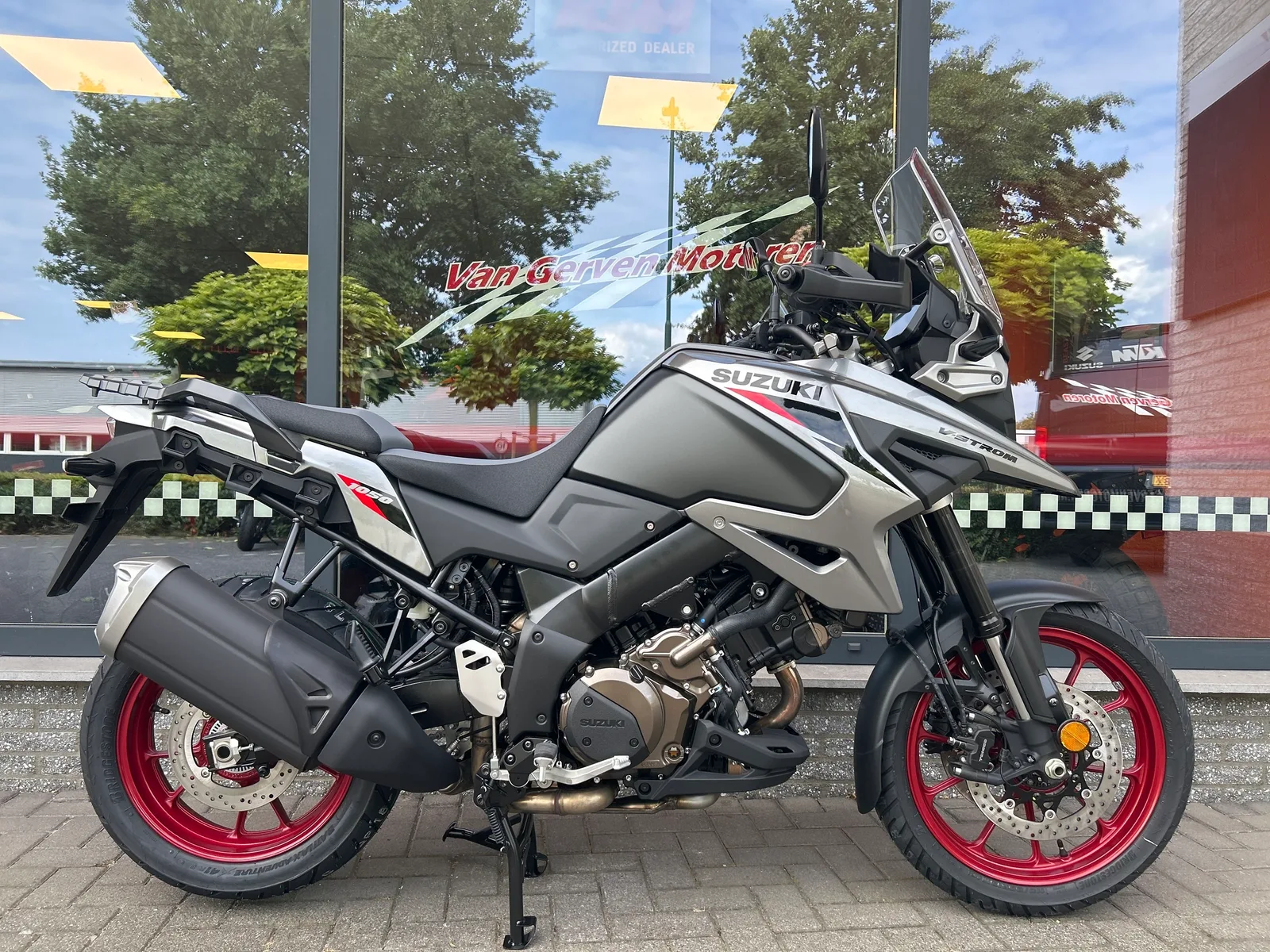 Suzuki V-Strom 1050 (2026) — foto 1