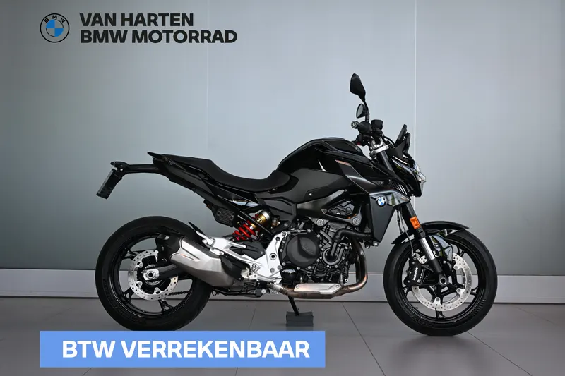 BMW F 900 R Triple Black (2026)