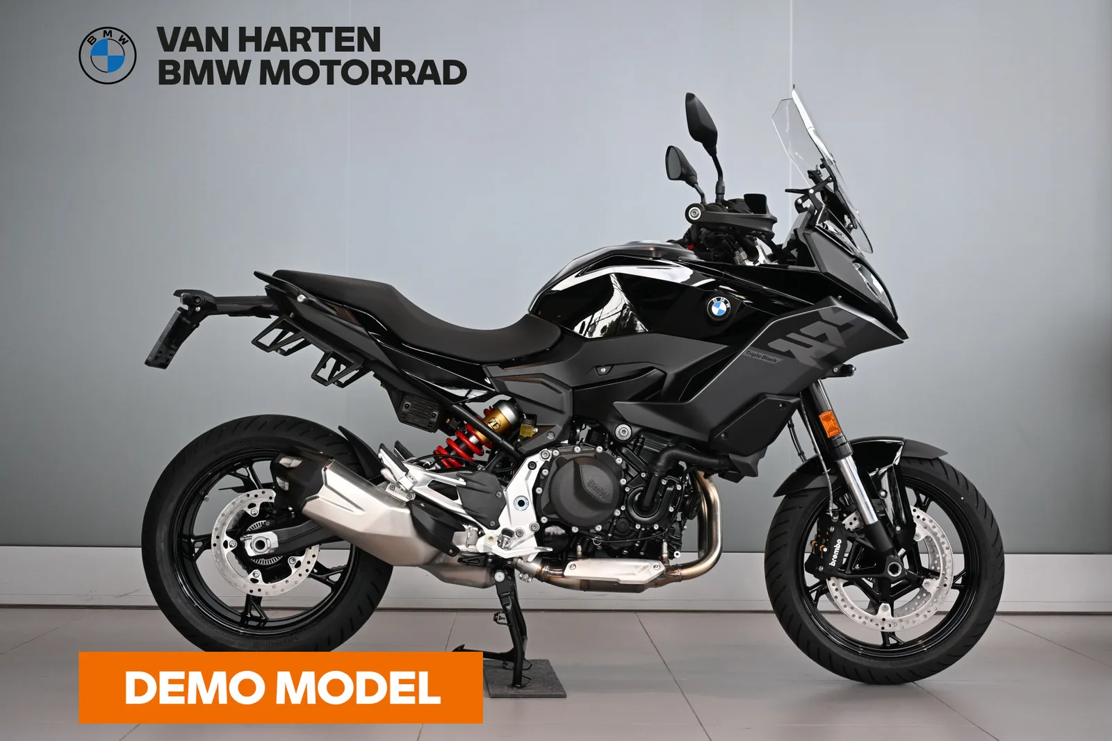 BMW F 900 XR Triple Black (2026) — foto 1