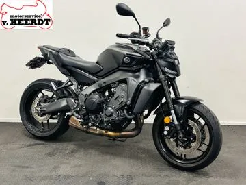 Yamaha MT-09 (2024) — foto 1